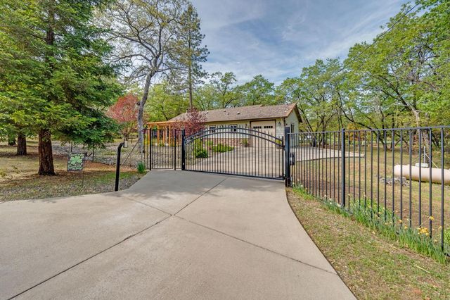 2015 Beaux Chenes Ct, Shingle Springs, CA 95682