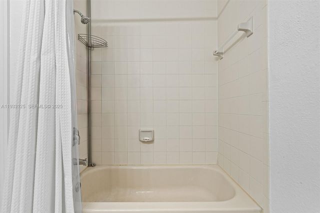 2731 SE 17th Ave 211, Homestead, FL 33035