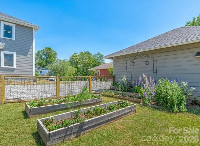310 Hazel Mill Road, Asheville, NC 28806