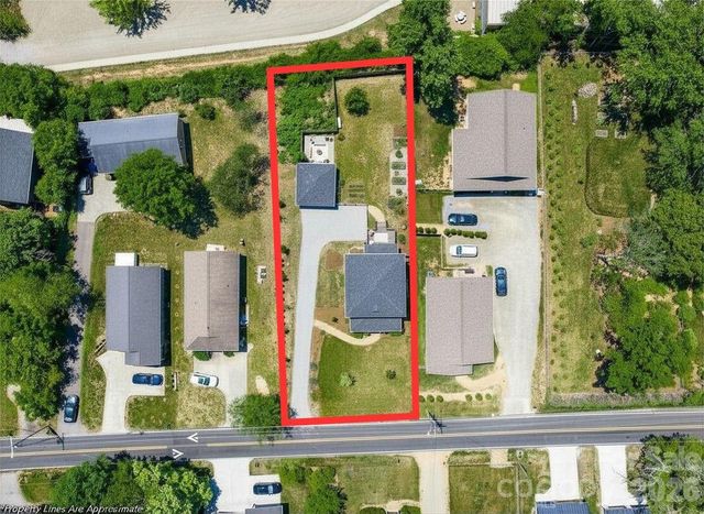 310 Hazel Mill Road, Asheville, NC 28806