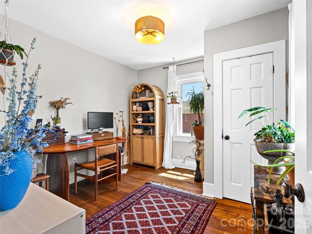 310 Hazel Mill Road, Asheville, NC 28806