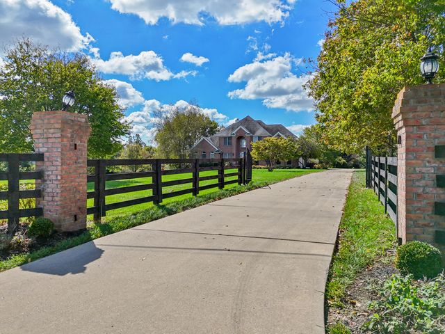 229 Harp Innis Road, Lexington, KY 40511