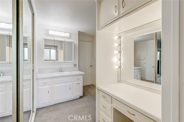 957 Calle Aragon O, Laguna Woods, CA 92637