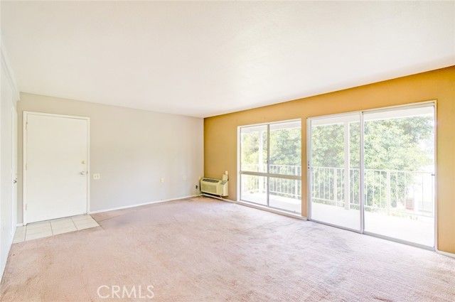 957 Calle Aragon O, Laguna Woods, CA 92637