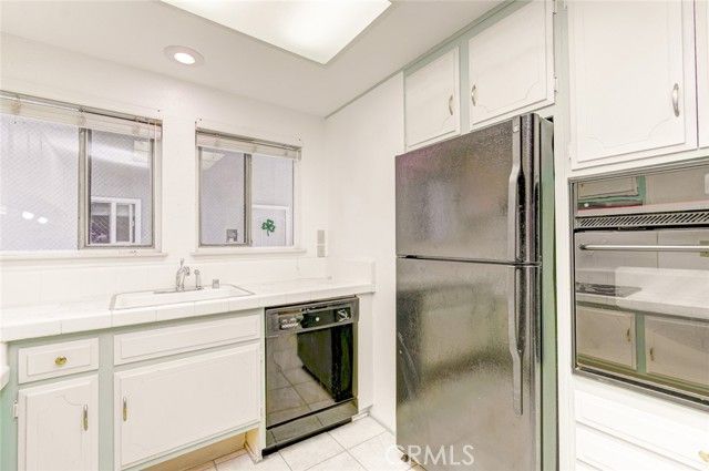 957 Calle Aragon O, Laguna Woods, CA 92637