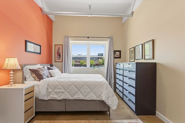 960 Broadway 2, Chelsea, MA 02150