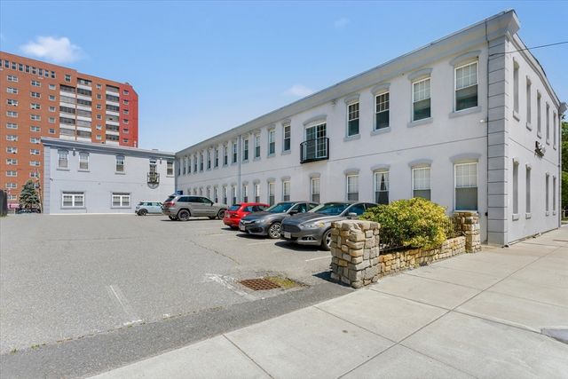 960 Broadway 2, Chelsea, MA 02150