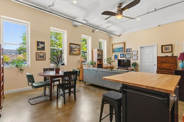 960 Broadway 2, Chelsea, MA 02150