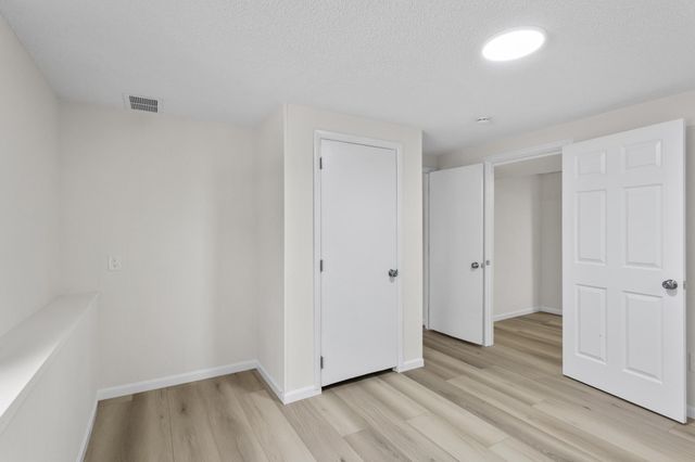 16420 4th Avenue N, Plymouth, MN 55447