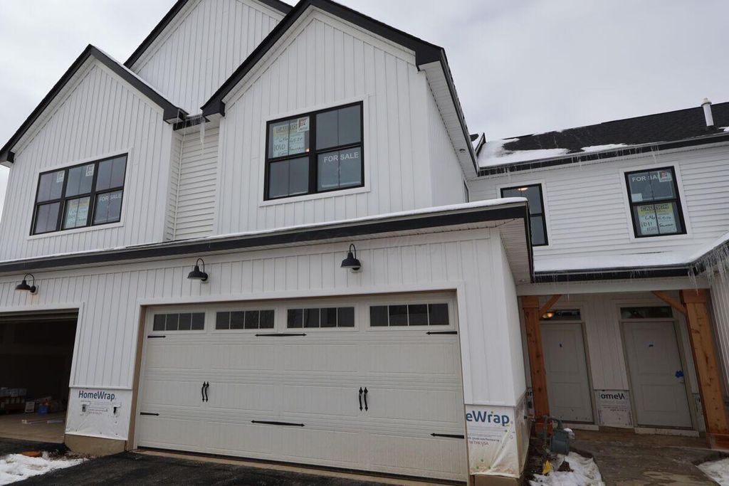 5520 Fawnsbury Court, Powell, OH 43065