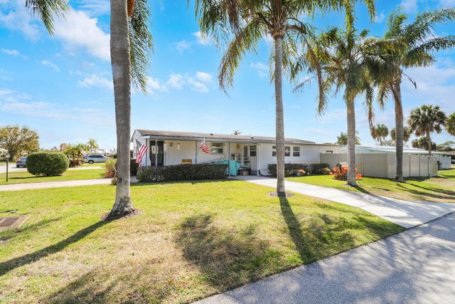 7750 SE Shenandoah Drive, Hobe Sound, FL 33455