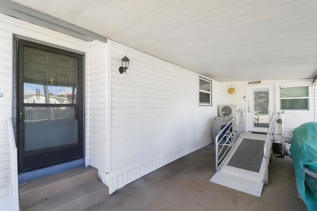 7750 SE Shenandoah Drive, Hobe Sound, FL 33455