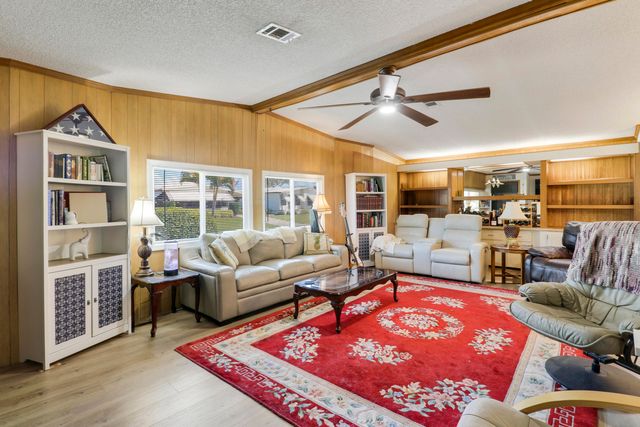 7750 SE Shenandoah Drive, Hobe Sound, FL 33455