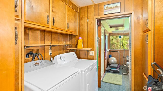 20 NE Wanda Court, Belfair, WA 98528