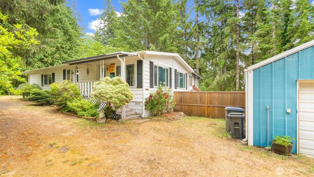 20 NE Wanda Court, Belfair, WA 98528