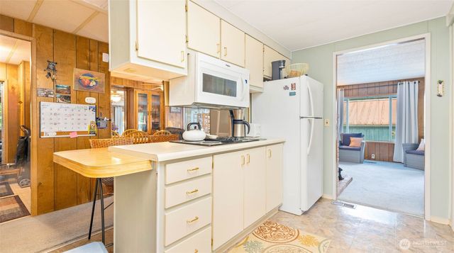 20 NE Wanda Court, Belfair, WA 98528