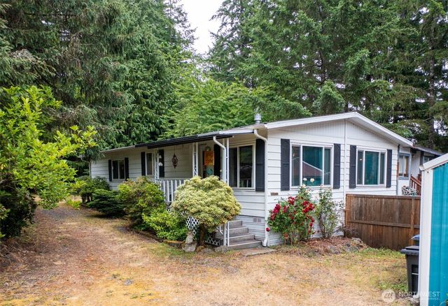 20 NE Wanda Court, Belfair, WA 98528