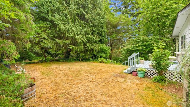 20 NE Wanda Court, Belfair, WA 98528
