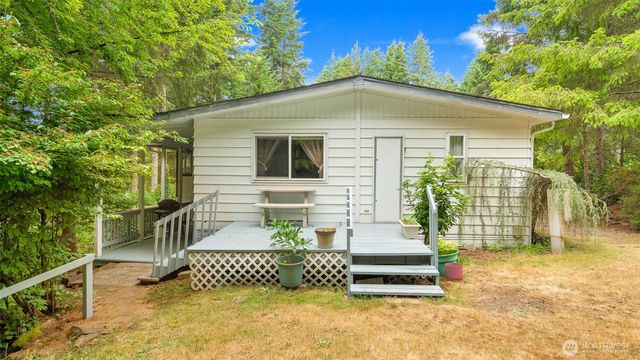 20 NE Wanda Court, Belfair, WA 98528