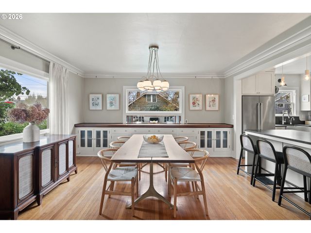 1806 N TERRY St, Portland, OR 97217