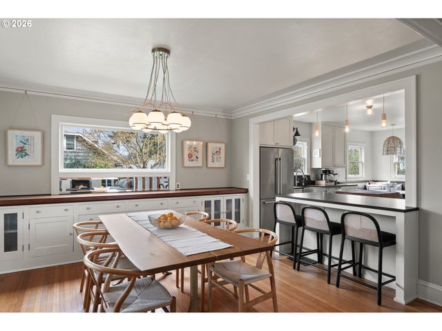 1806 N TERRY St, Portland, OR 97217