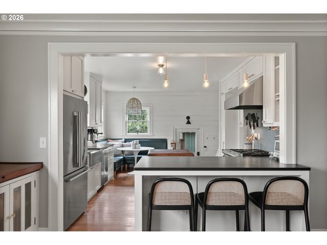 1806 N TERRY St, Portland, OR 97217