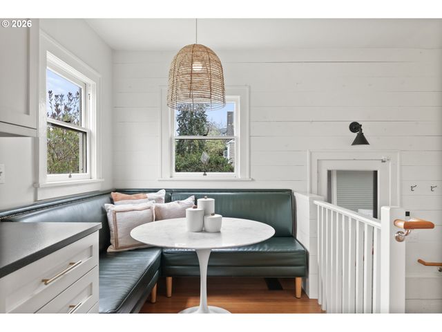 1806 N TERRY St, Portland, OR 97217