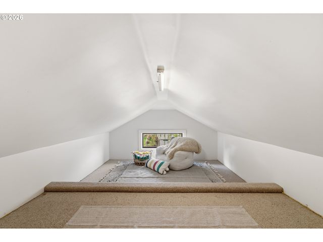 1806 N TERRY St, Portland, OR 97217