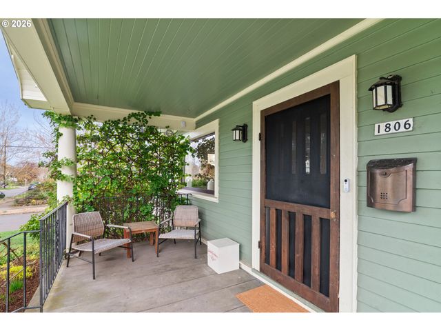 1806 N TERRY St, Portland, OR 97217