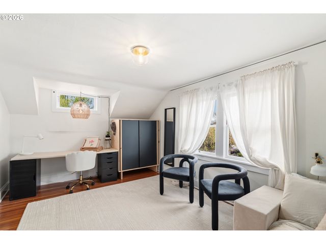 1806 N TERRY St, Portland, OR 97217