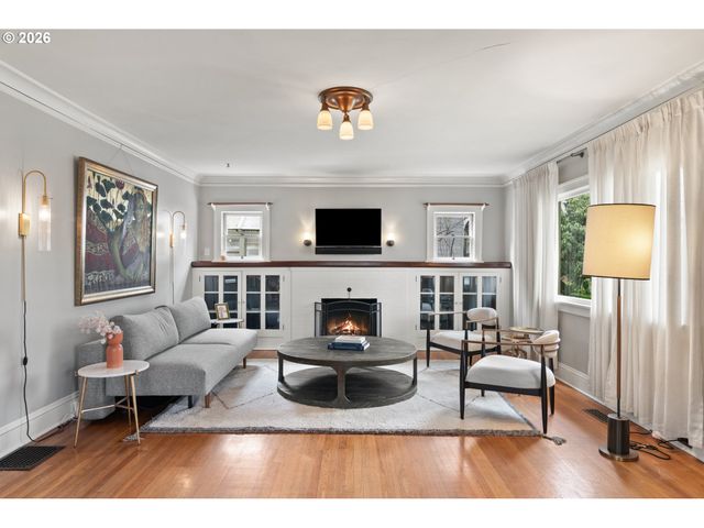 1806 N TERRY St, Portland, OR 97217