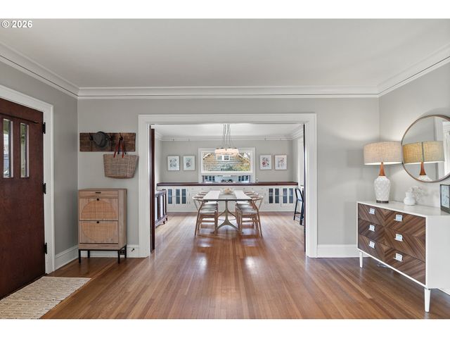 1806 N TERRY St, Portland, OR 97217