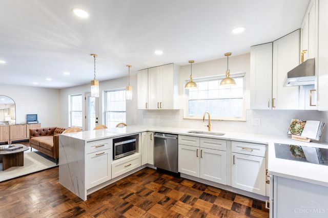 9299 Fidelis Drive, Blue Ash, OH 45242