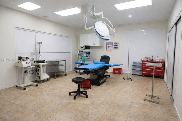 2475 NW 95th Ave 1 and 2, Doral, FL 33172