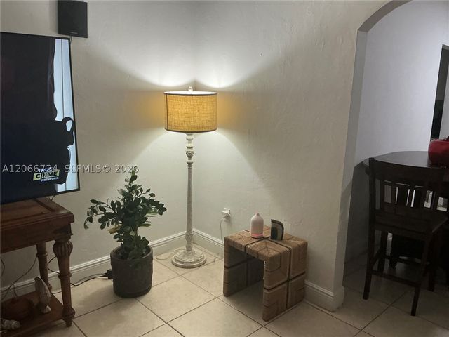 1855 NW 32nd St, Miami, FL 33142
