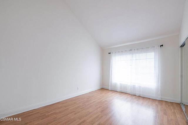 7225 Shoup Avenue 17, West Hills, CA 91307