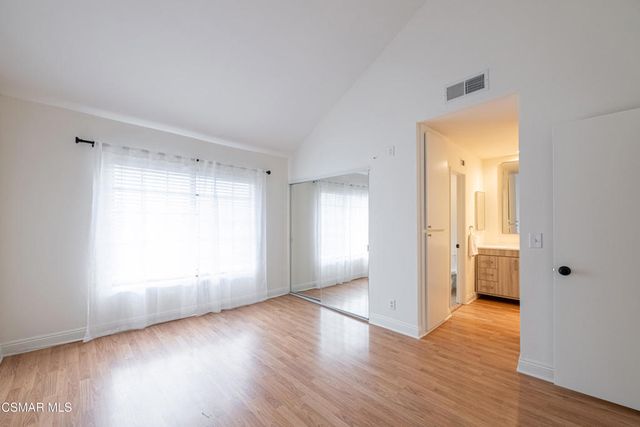 7225 Shoup Avenue 17, West Hills, CA 91307