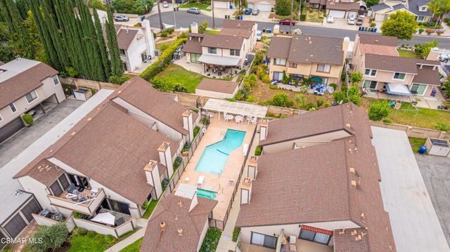 7225 Shoup Avenue 17, West Hills, CA 91307