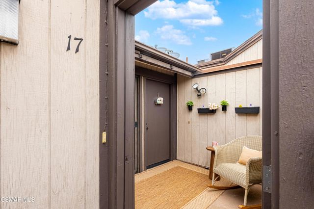 7225 Shoup Avenue 17, West Hills, CA 91307
