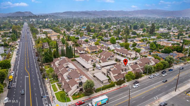 7225 Shoup Avenue 17, West Hills, CA 91307