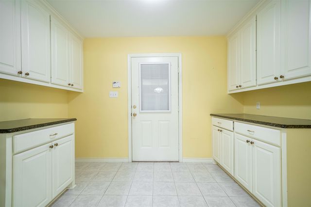 17 Bermuda, Longview, TX 75605