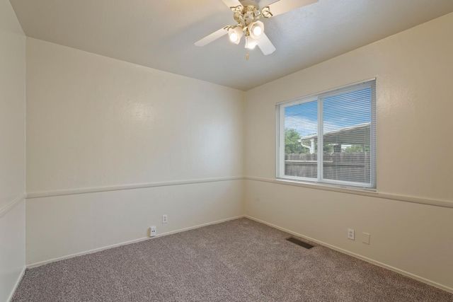 1606 W Lockeford St, Lodi, CA 95242