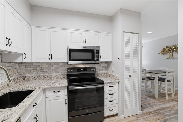 5715 Beacon St 107, Squirrel Hill, PA 15217