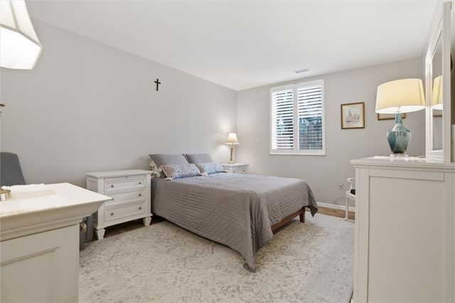 5715 Beacon St 107, Squirrel Hill, PA 15217