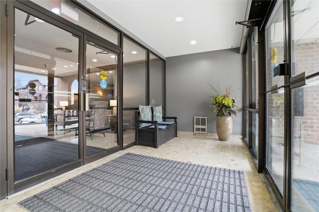 5715 Beacon St 107, Squirrel Hill, PA 15217