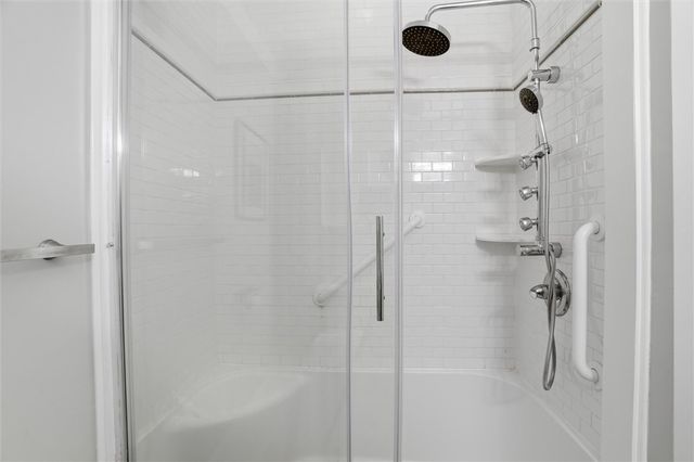 5715 Beacon St 107, Squirrel Hill, PA 15217