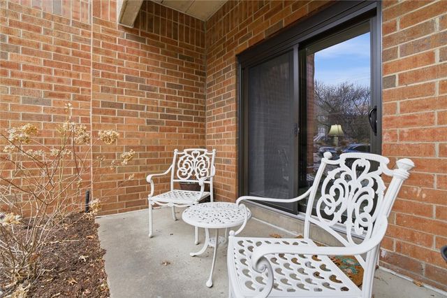 5715 Beacon St 107, Squirrel Hill, PA 15217