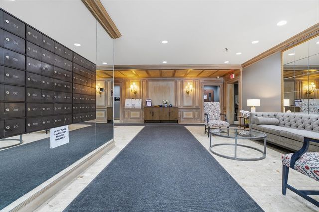 5715 Beacon St 107, Squirrel Hill, PA 15217