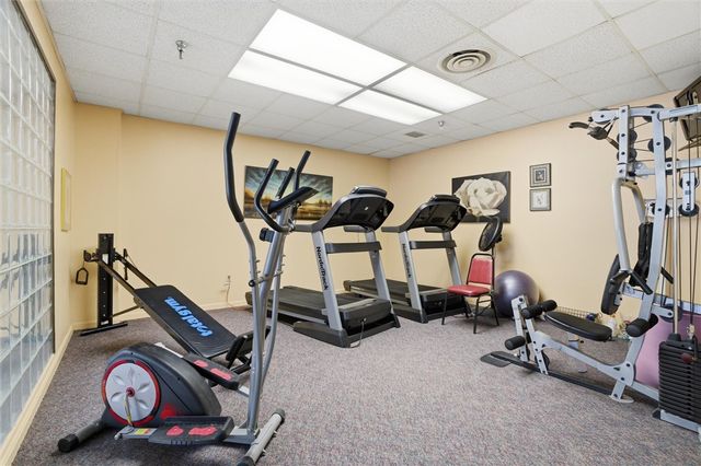 5715 Beacon St 107, Squirrel Hill, PA 15217