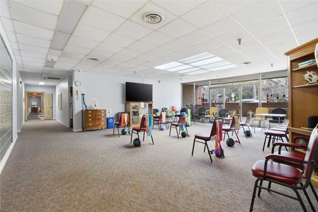 5715 Beacon St 107, Squirrel Hill, PA 15217